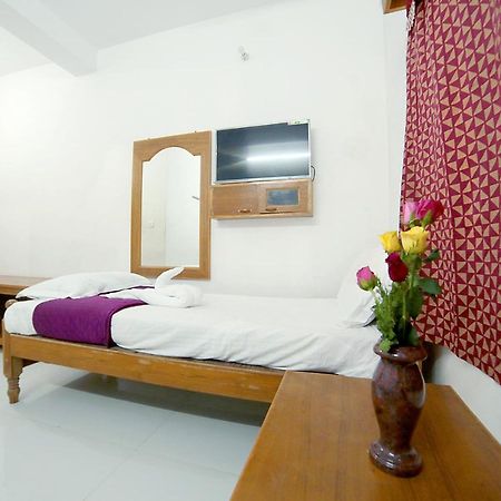 Nandika Residency Hotel Махабалипурам Екстериор снимка