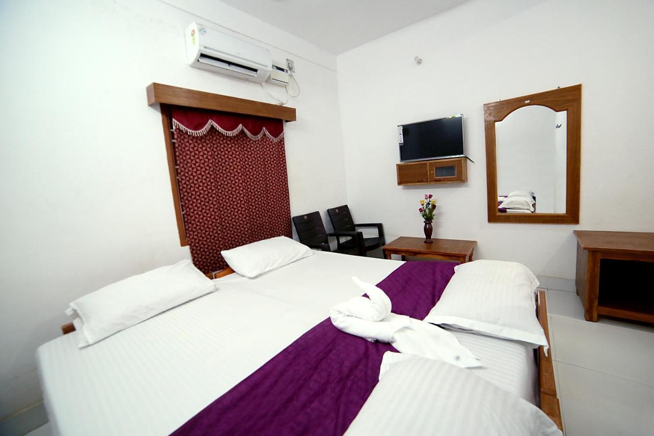 Nandika Residency Hotel Махабалипурам Екстериор снимка