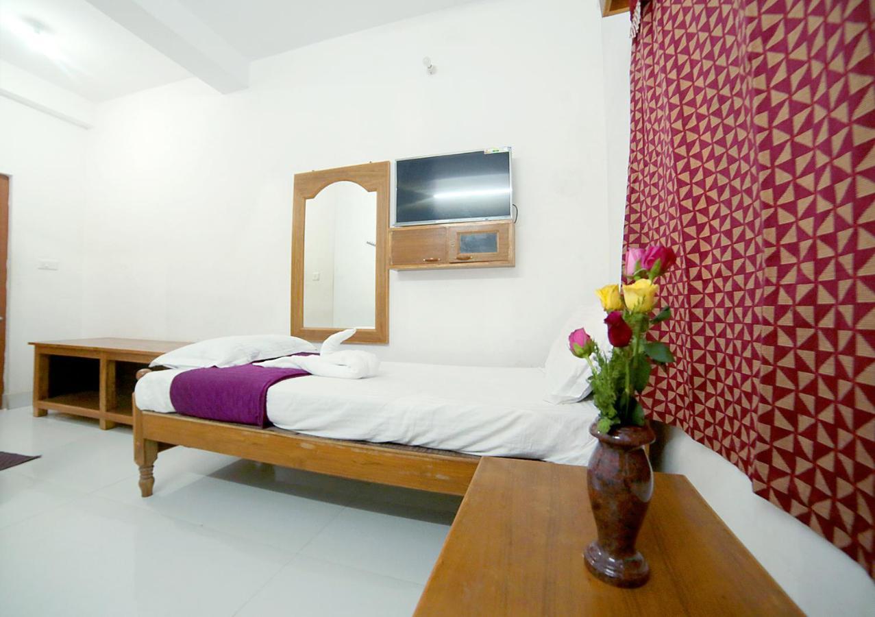 Nandika Residency Hotel Махабалипурам Екстериор снимка